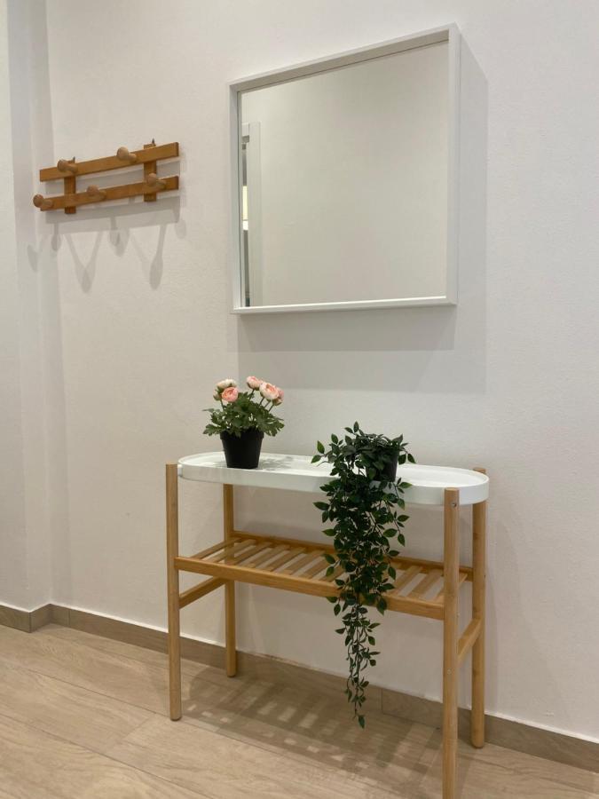 Modern City Apartment Modena Buitenkant foto