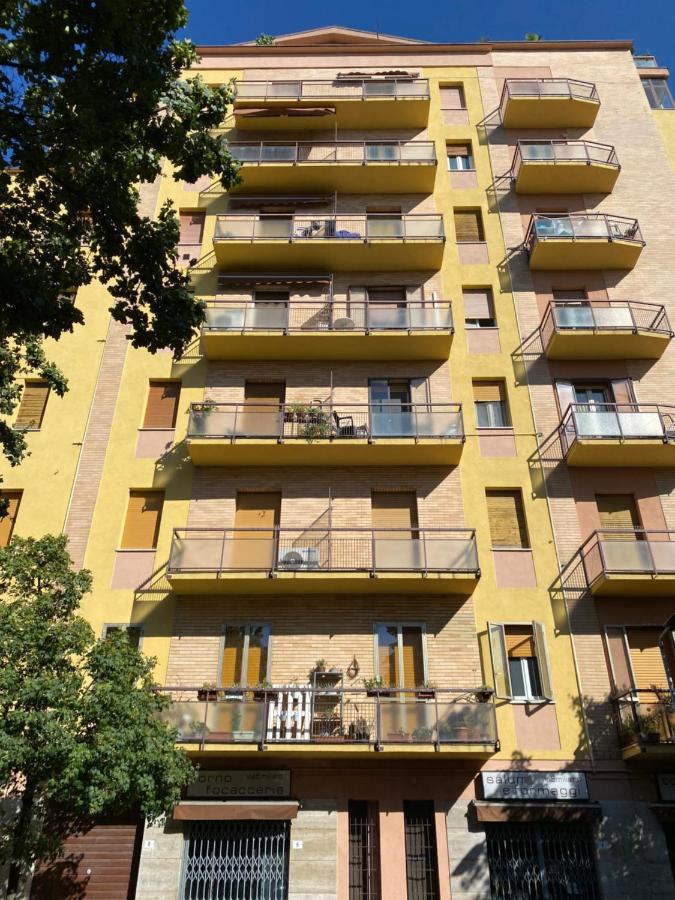 Modern City Apartment Modena Buitenkant foto