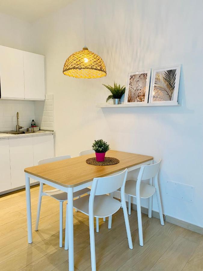 Modern City Apartment Modena Buitenkant foto