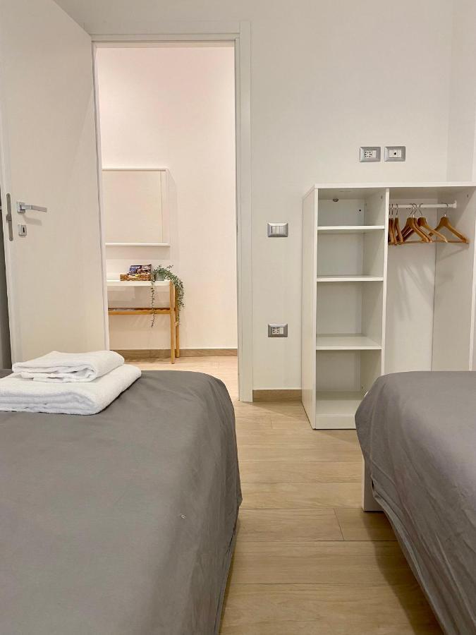 Modern City Apartment Modena Buitenkant foto